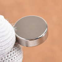 แม่เหล็กแรงสูง Neodymium ขนาด 15mm x 5mm- งานคุณภาพสูง มีตำหนิ