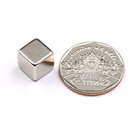 แม่เหล็กแรงสูง Neodymium ขนาด 10mm x 10mm x 10mm