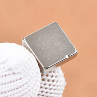แม่เหล็กแรงสูง Neodymium ขนาด 10mm x 10mm x 3mm : งาน Defect งานตำหนิ คุณภาพสูง ราคาพิเศษ