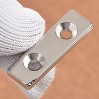 แม่เหล็กแรงสูง Neodymium ขนาด 40mm x 12mm x 4mm รู 4.5mm : งาน Defect งานตำหนิ คุณภาพสูง ราคาพิเศษ แม่เหล็กแรงสูง Neodymium ขนาด 40mm x 12mm x 4mm รู 4.5mm : งาน Defect งานตำหนิ คุณภาพสูง ราคาพิเศษ